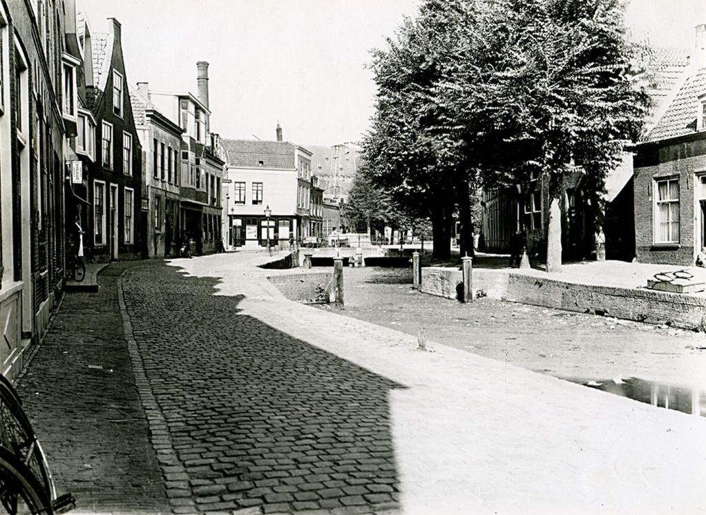 1930 plm Barbarabrug.jpg